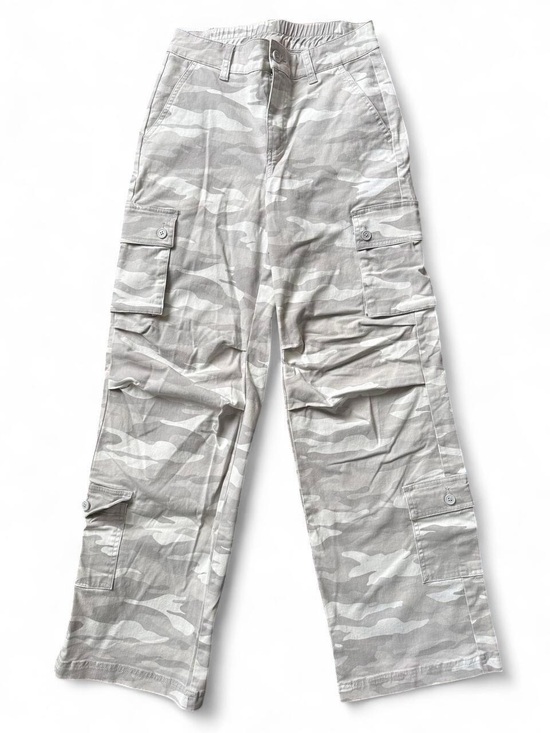 wild fable Pants - Wild Fable Camo Cargo Pants Women’s XS Gray Utility Straight Leg